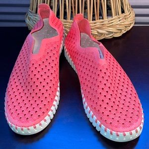 Ilsle Jacobson coral slip on size 42 aka size 9 us